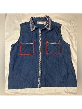 Vintage 90s Bechamel Granny Embroidered Blue Chambray Sleeveless Shirt L